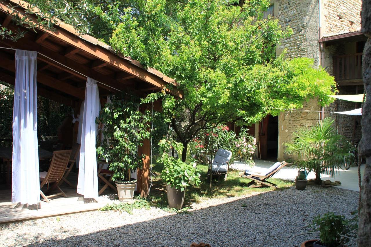 Bed and Breakfast Les Pascals Saint-Paul-lès-Romans Exterior foto